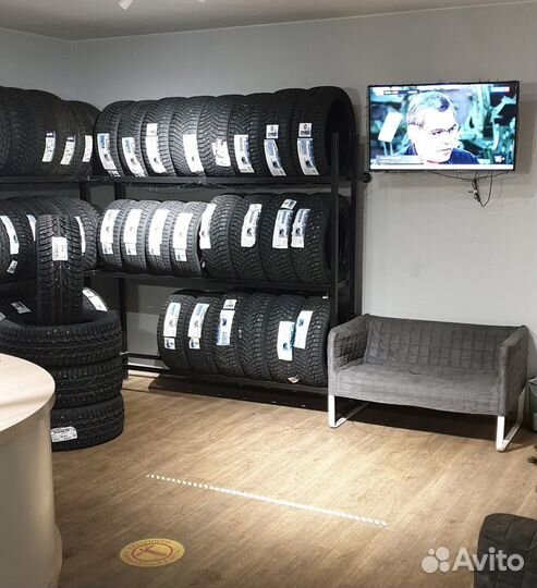 Nokian Tyres Hakkapeliitta R 235/40 R18 95R