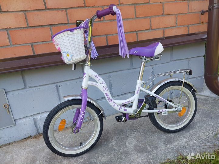 Детский велосипед для девочки с доп.колесами