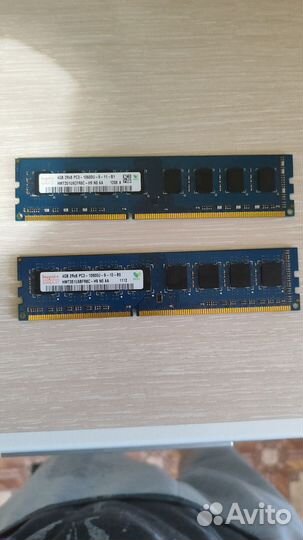 Материнская плата с процессором и памятью