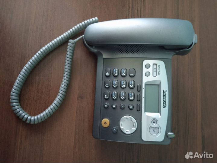 Телефон panasonic