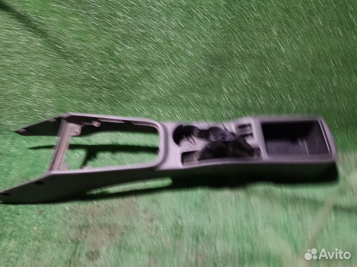 Консоль Kia Spectra I рестайлинг 2 (2004—2011)