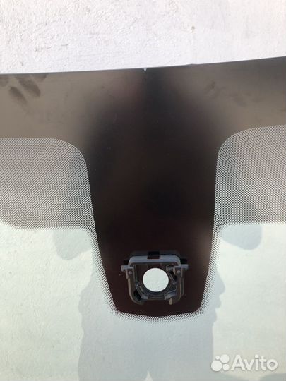 BMW X6 F16 5D 2014- (дд VIN) -лобовое стекло