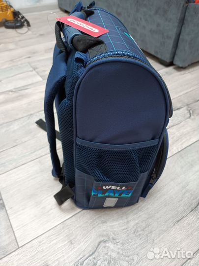 Портфель школьный для мальчика новый