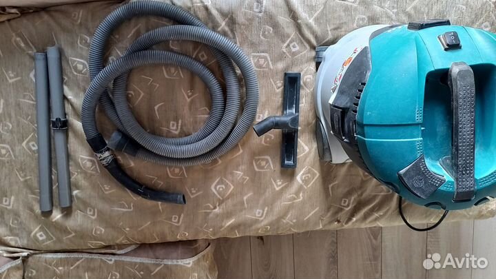 Makita VC2512L, 1000 Вт