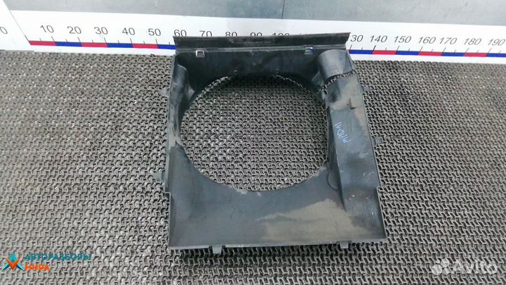 Диффузор вентилятора Land Rover Discovery 3 2008