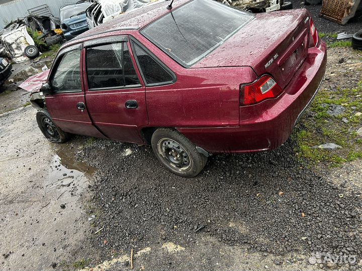 В разборе Дэу Нексия