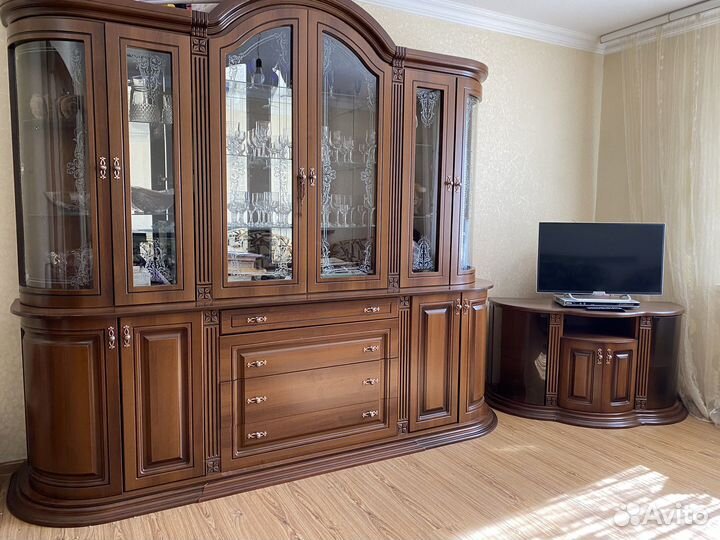 Сервант и тумба