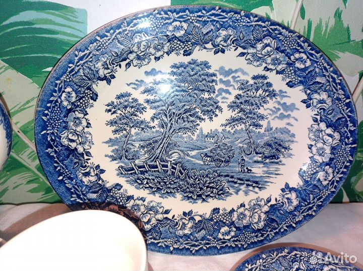 Английский винтажный фаянсовый столовый сервиз