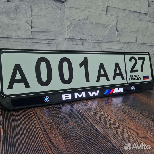 Квадратные номерные рамки с подсветкой