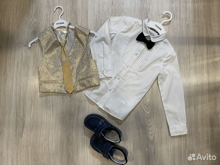 Рубашка с бабочкой, жилет с галстуком