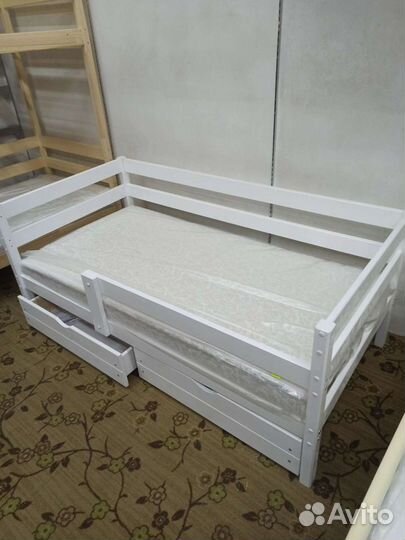 Кровать подростковая