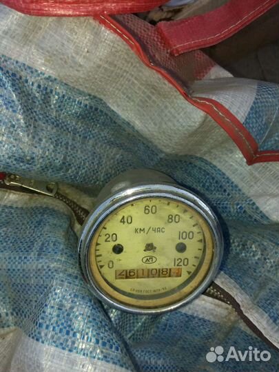 Фара к москвичу