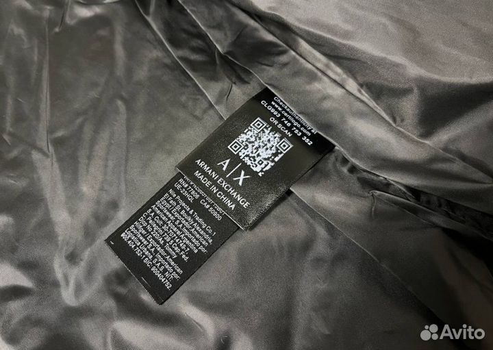 Куртки Armani эргономичные