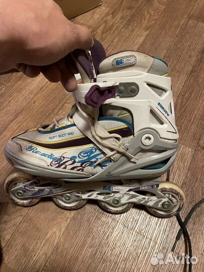 Роликовые коньки