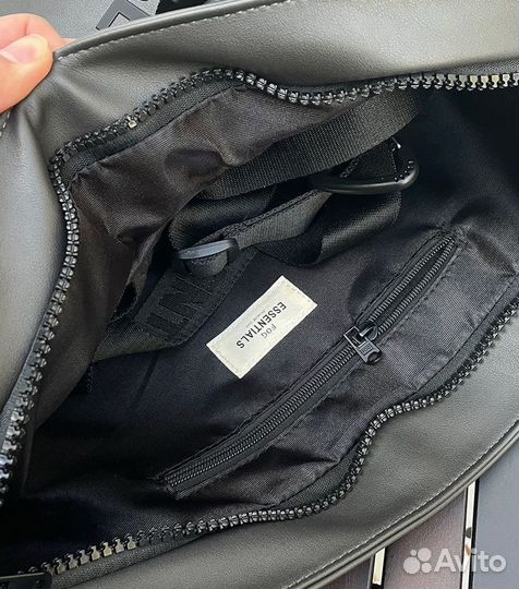 Сумка Essentials Lifestyle