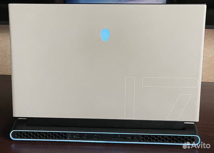Alienware M17 R4 i7/16/1TB/ RTX 3060/FHD
