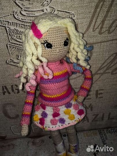 Кукла Энид вязанная игрушка