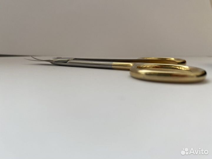 Профессиональные ножницы для маникюра