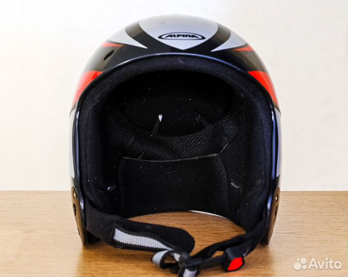 Продам шлем для горных лыж alpina 002\2