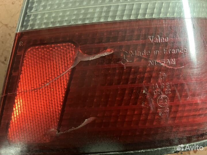 Фонари задн наружн с трещин стекол примьера P11