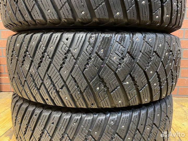 Goodyear Ultragrip Ice Arctic 225/65 R17 102T