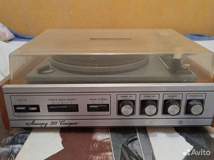 Стерео проигрыватель аккорд 201