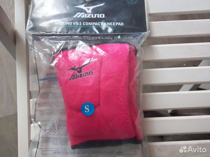 Наколенники, налокотники,носки, мячи и др