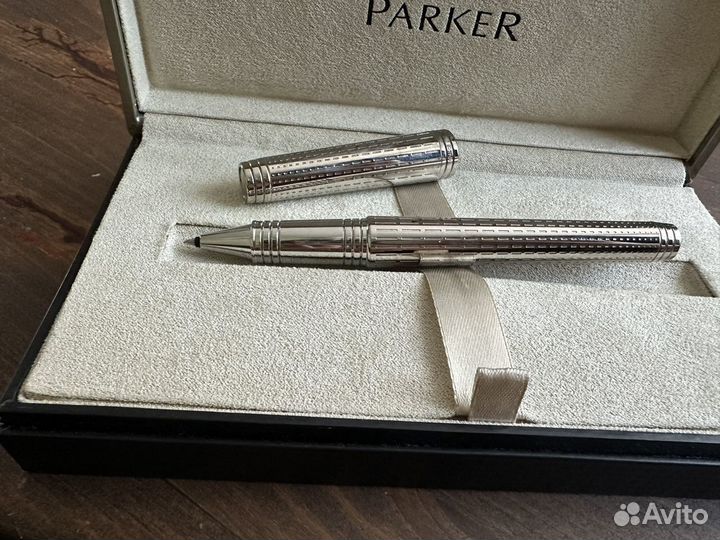 Шариковая ручка parker