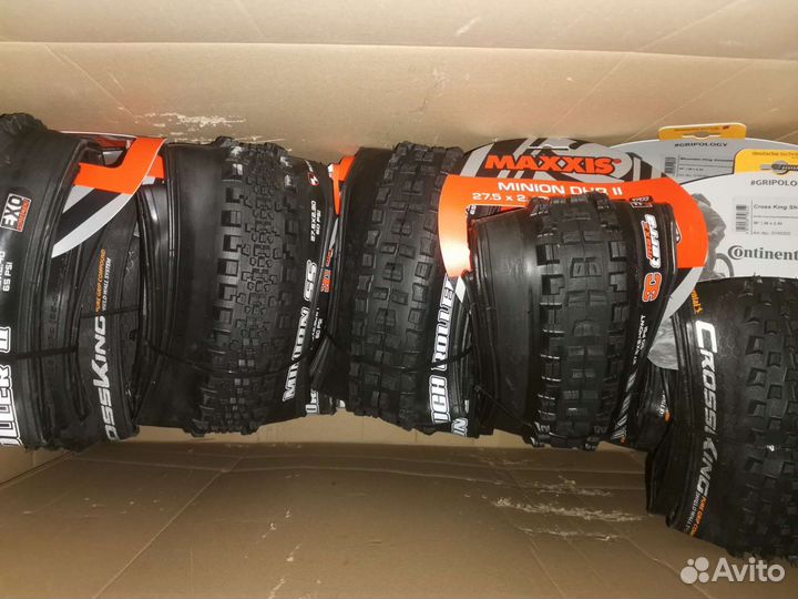Покрышки Maxxis 27.5 2.3 2.4 Minion DHR Highroller