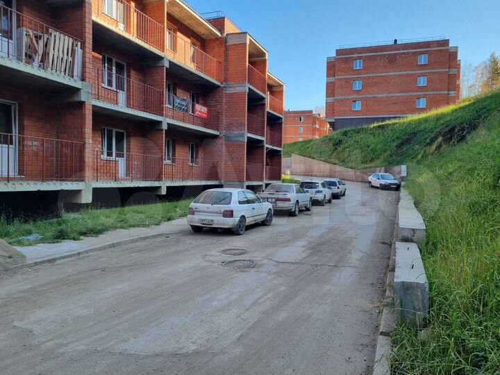 1-к. квартира, 52,2 м², 1/3 эт.