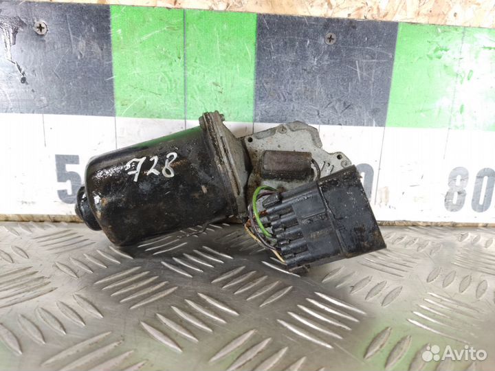 Моторчик стеклоочистителя передний Opel Omega B