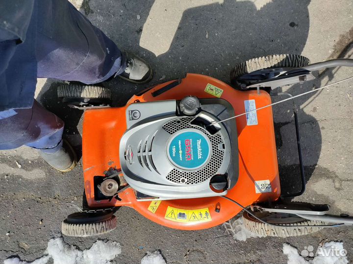 Газонокосилка бензиновая бу