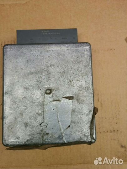 Мазда MPV Блок управления двигателем