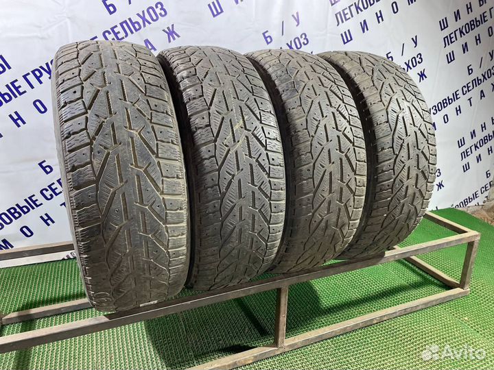 Tigar SUV Ice 215/60 R17
