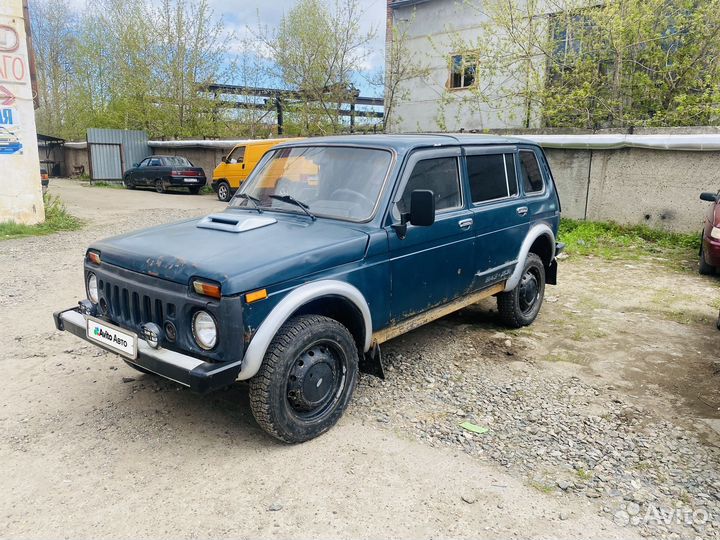 LADA 4x4 (Нива) 1.8 МТ, 2002, 150 000 км