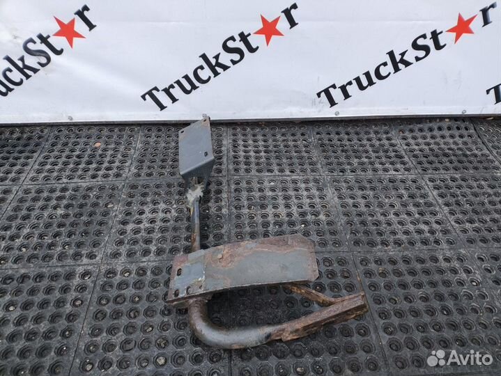 Кронштейн крыла переднего правый Iveco Stralis