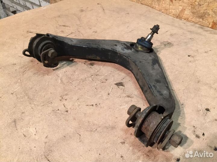 Верхние рычаги Hummer H2 06г