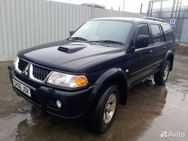 Ключ баллонный Mitsubishi Pajero Sport K94W 2006