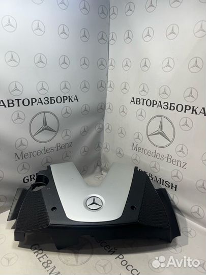 Декоративная крышка двигателя Mercedes-Benz Gl 420