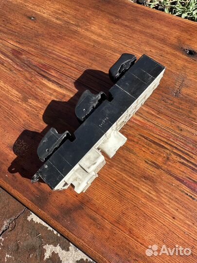 Блок управления стеклоподъемниками toyota caldina