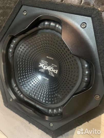 Автомобильный сабвуфер