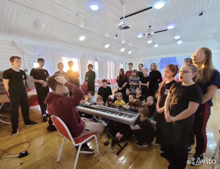 Педагог по вокалу