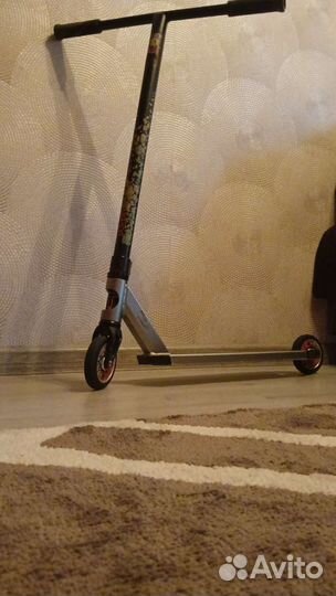 Трюковой самокат