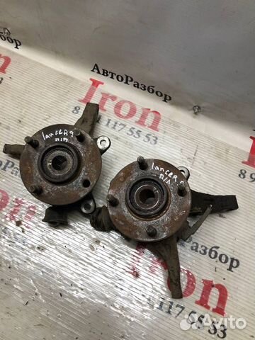 Передний правый кулак Lancer 9 ix лансер