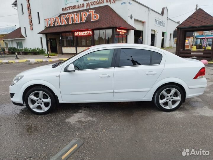 Opel Astra 1.8 AT, 2012, 180 944 км