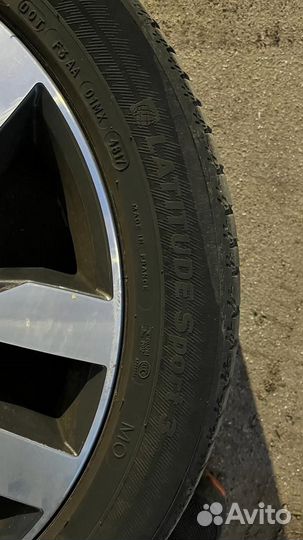 Продаем оригинал. VW комплект дисков 20 с шинами
