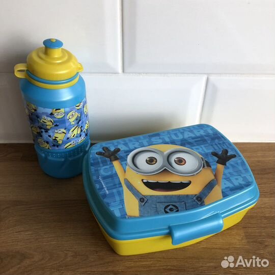 Бутылка поильник и ланчбокс Миньоны