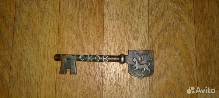 Ключ сувенирный Псков