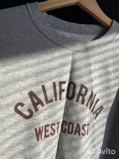 Свитшот PrettyLittleThing, М