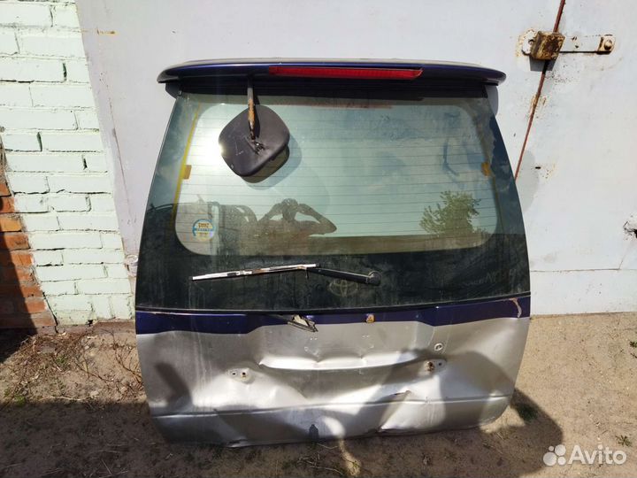 Дверь багажника тойота литайс